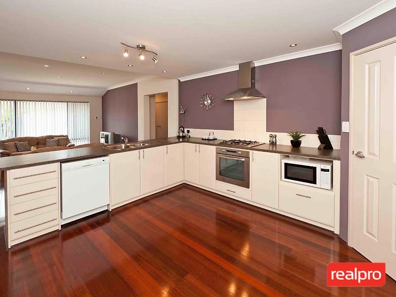 2/49 Griffin Crescent, Manning WA 6152