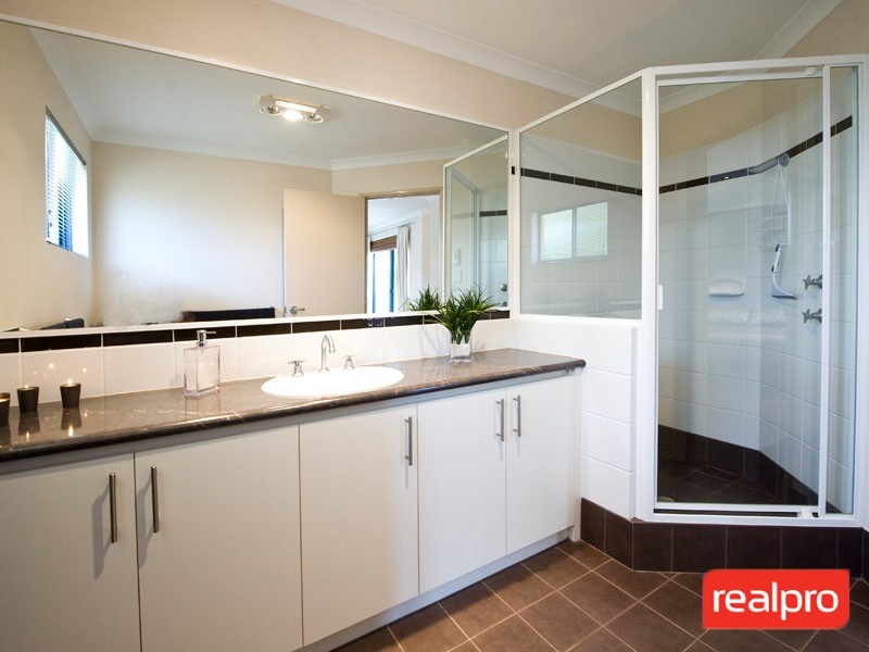 2/49 Griffin Crescent, Manning WA 6152