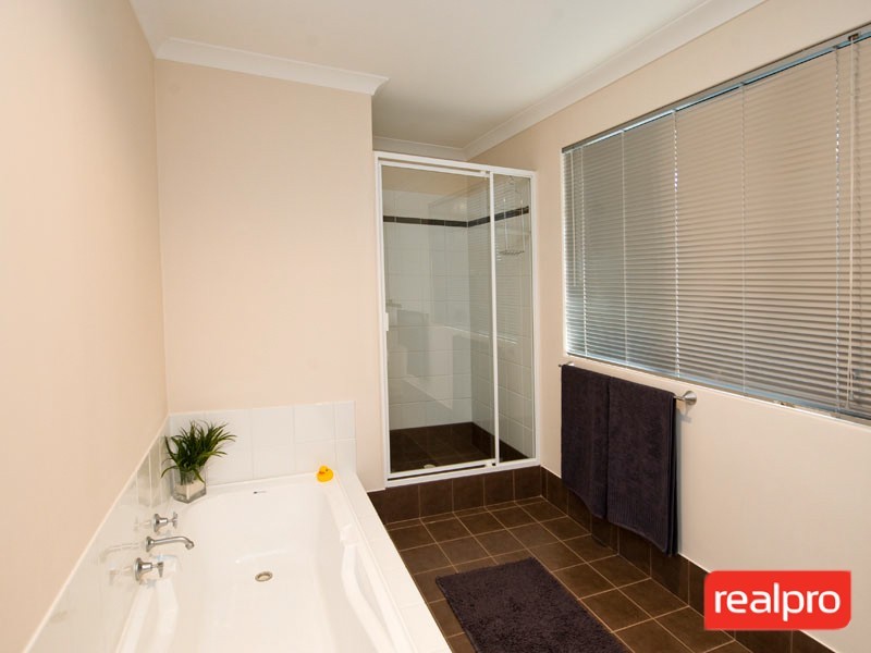 2/49 Griffin Crescent, Manning WA 6152
