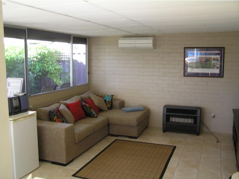 47 Bradshaw Crescent, Manning WA 6152