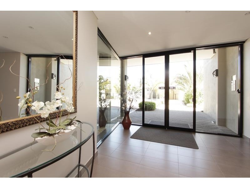 20/296 Mill Point Road, South Perth WA 6151