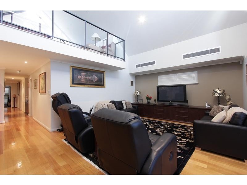 20/296 Mill Point Road, South Perth WA 6151