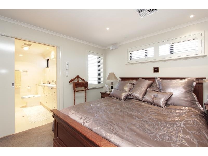 20/296 Mill Point Road, South Perth WA 6151