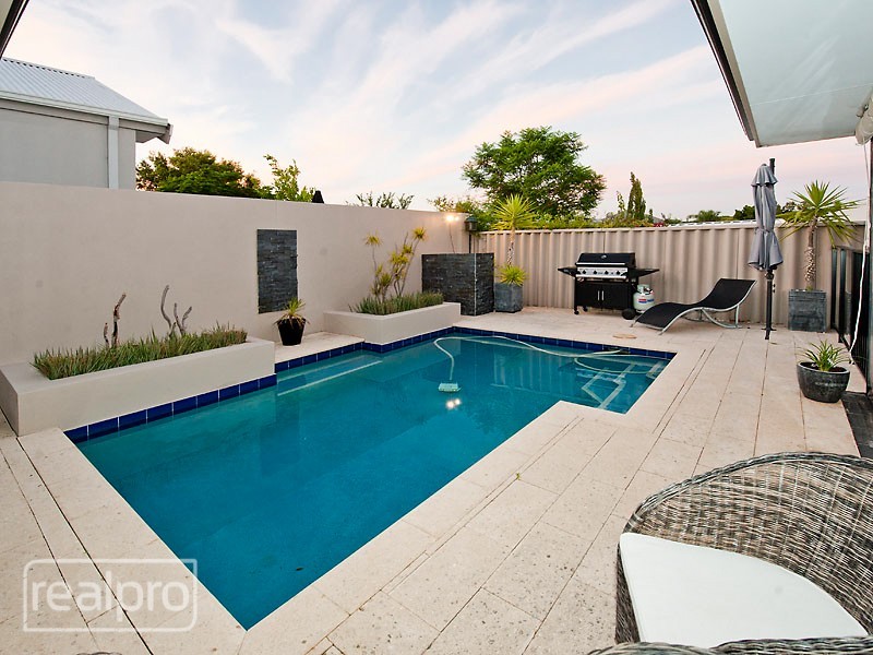 22A Bickley Crescent, Manning WA 6152