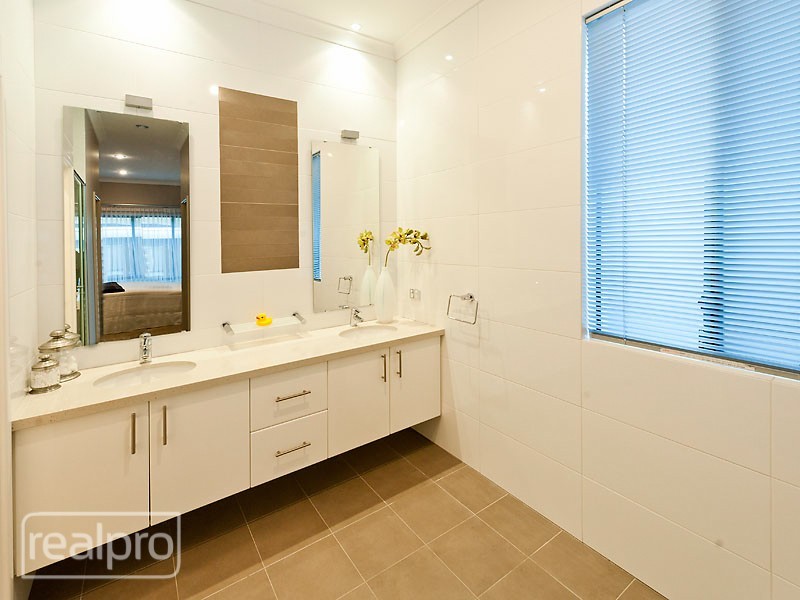 22A Bickley Crescent, Manning WA 6152