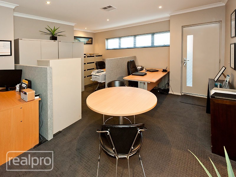 22A Bickley Crescent, Manning WA 6152