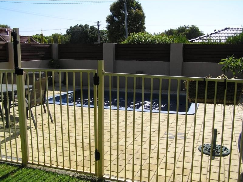 47 Bradshaw Crescent, Manning WA 6152
