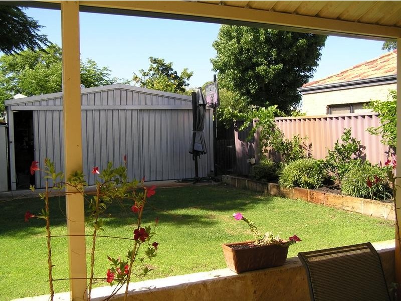 47 Bradshaw Crescent, Manning WA 6152