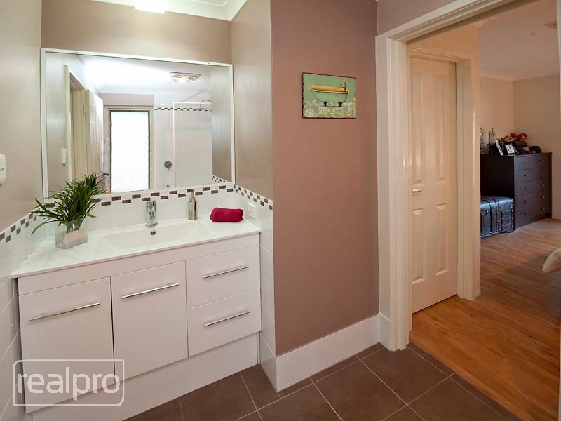 45A Welwyn Avenue, Manning WA 6152