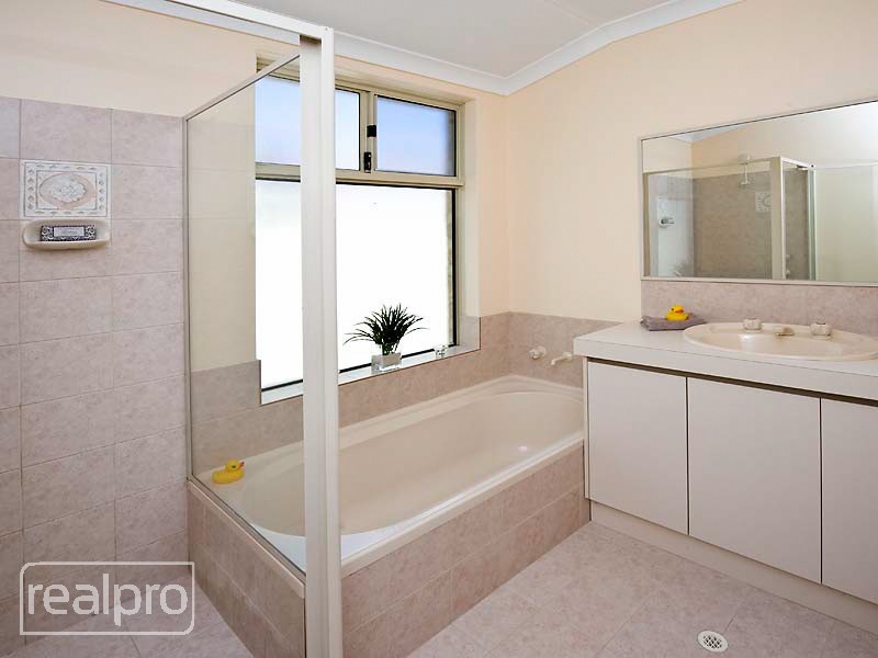 48B Hope Avenue, Manning WA 6152