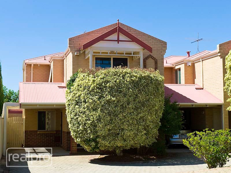 8/78 Clydesdale Street, Como WA 6152