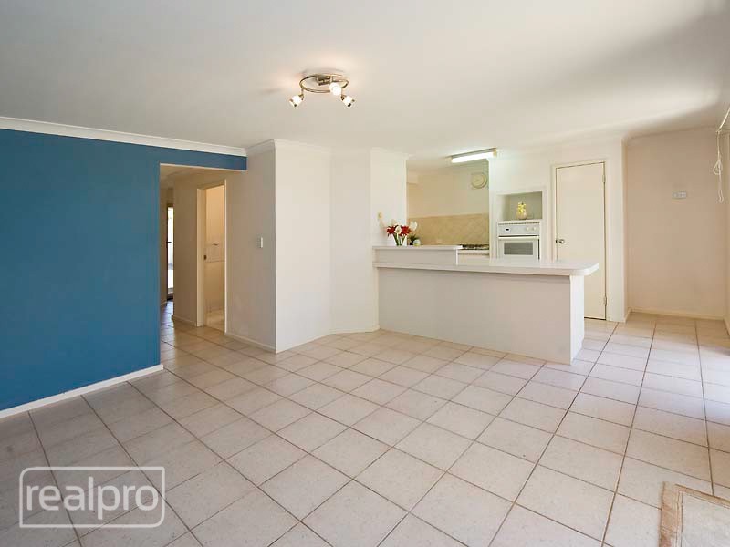 8/78 Clydesdale Street, Como WA 6152