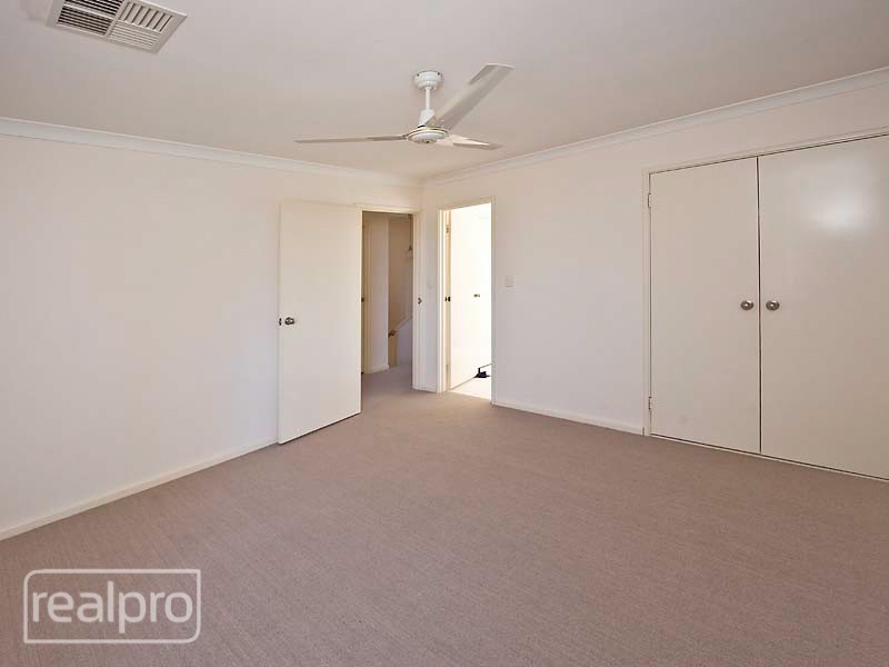 8/78 Clydesdale Street, Como WA 6152