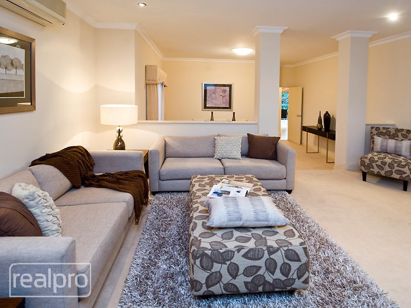 2 Klem Avenue, Salter Point WA 6152