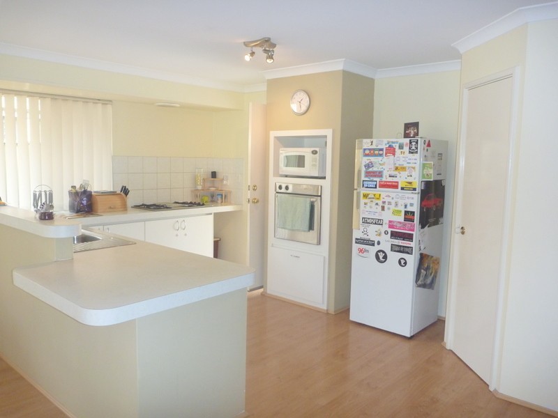 13 Reynardson Street, Atwell WA 6164