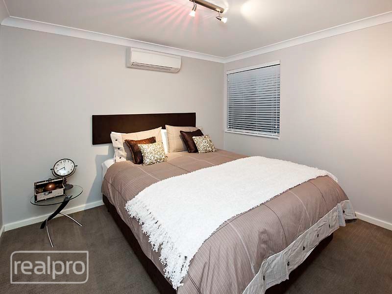 2/34 Salter Point Parade, Salter Point WA 6152