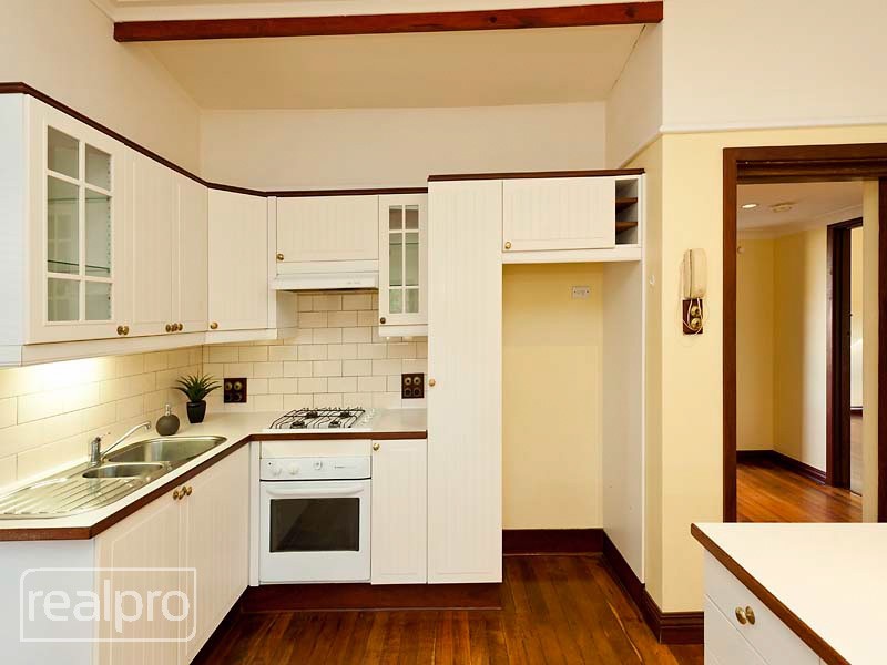 41B Cloister Avenue, Manning WA 6152