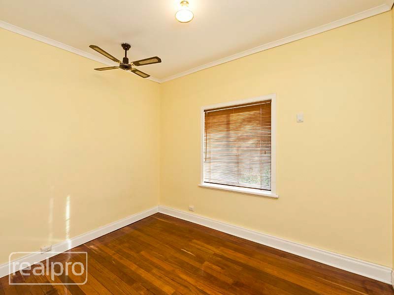 41B Cloister Avenue, Manning WA 6152