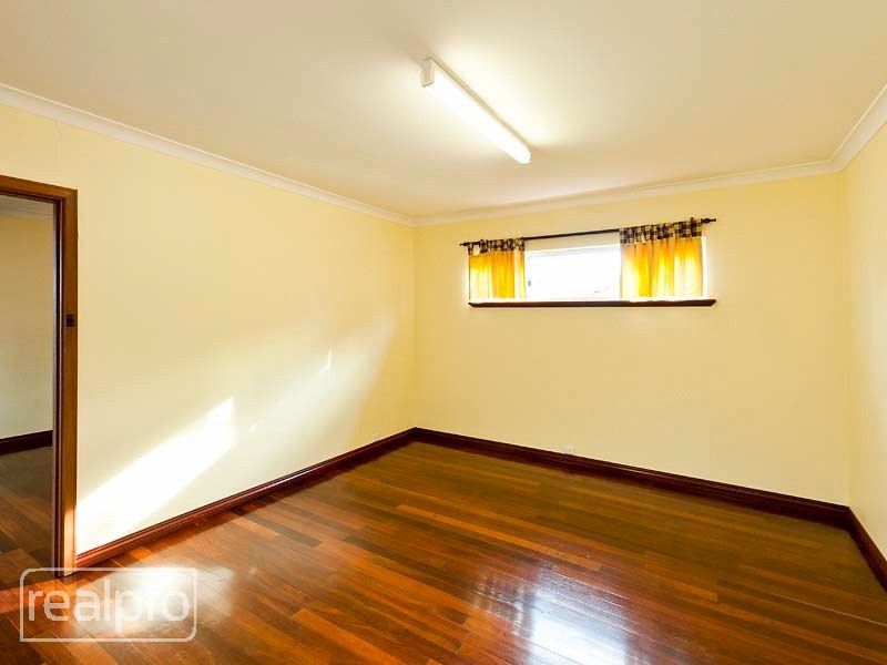 41B Cloister Avenue, Manning WA 6152