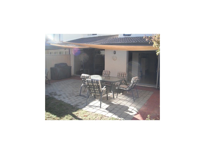 5/24 Melinga Court, Karawara WA 6152