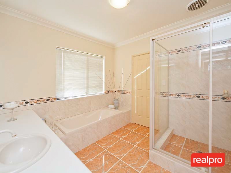 27 Gentilli Way, Salter Point WA 6152