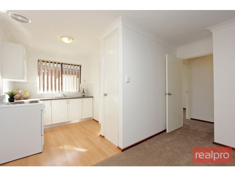 2/67 Axford Street, Como WA 6152