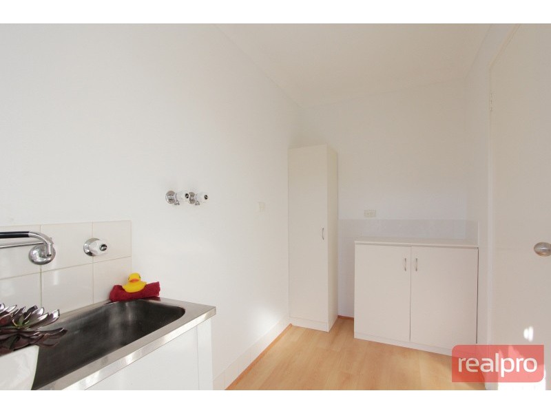 2/67 Axford Street, Como WA 6152