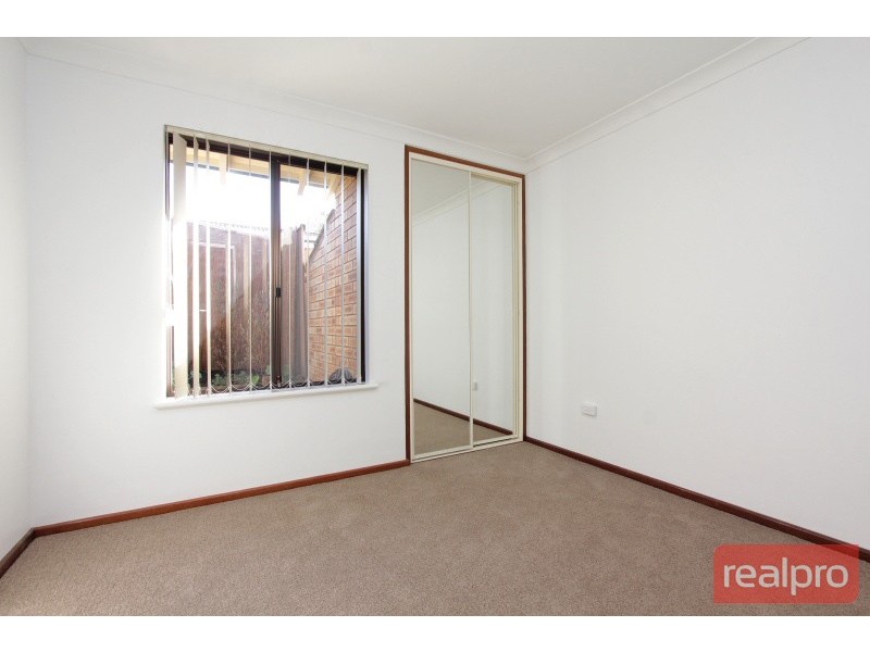 2/67 Axford Street, Como WA 6152