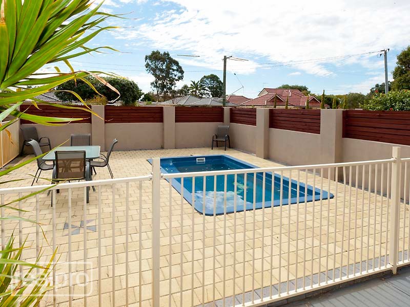 47 Bradshaw Crescent, Manning WA 6152