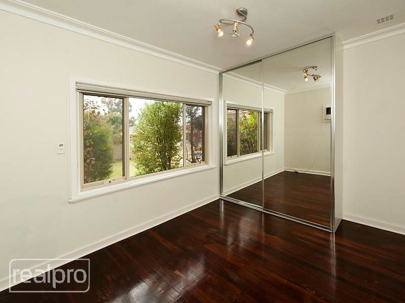 47 Bradshaw Crescent, Manning WA 6152