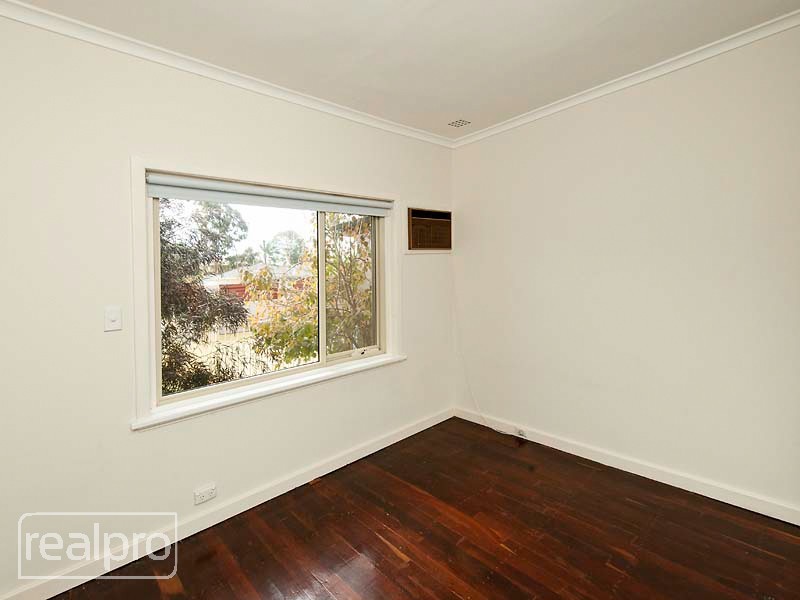 47 Bradshaw Crescent, Manning WA 6152