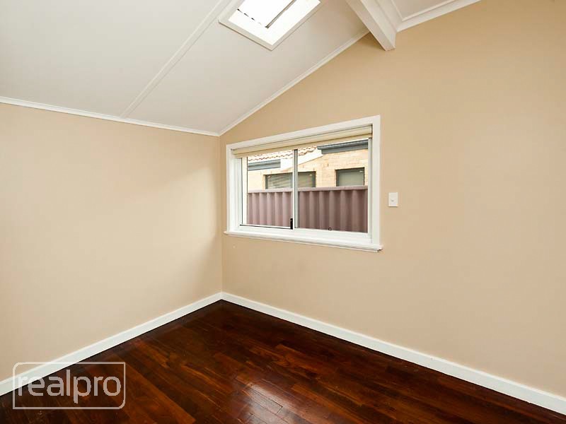 47 Bradshaw Crescent, Manning WA 6152