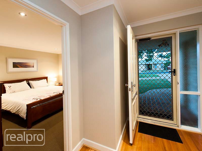 56 Parsons Avenue, Manning WA 6152