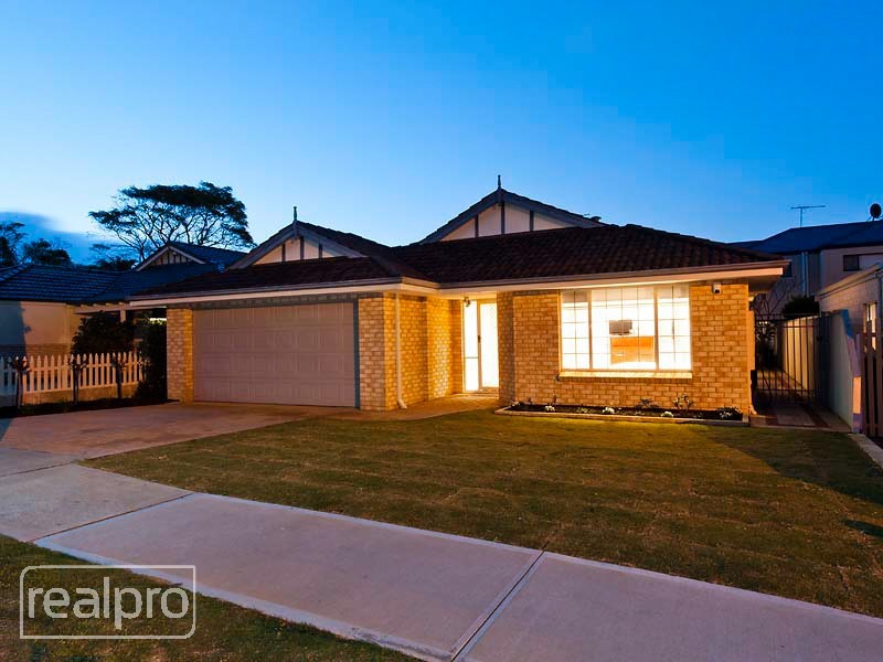56 Parsons Avenue, Manning WA 6152