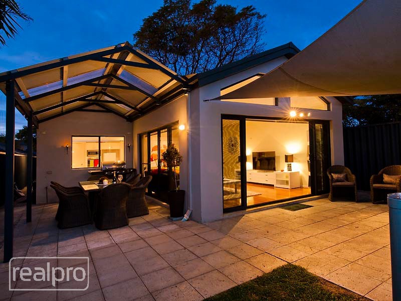 54 Parsons Avenue, Manning WA 6152