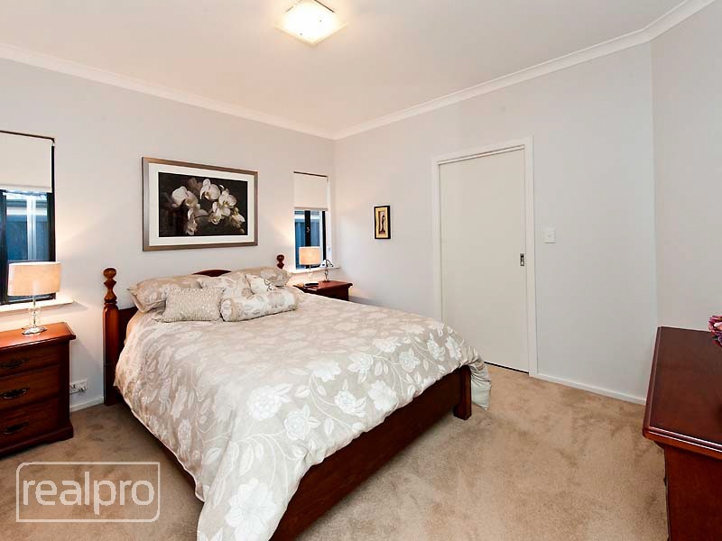 54 Parsons Avenue, Manning WA 6152