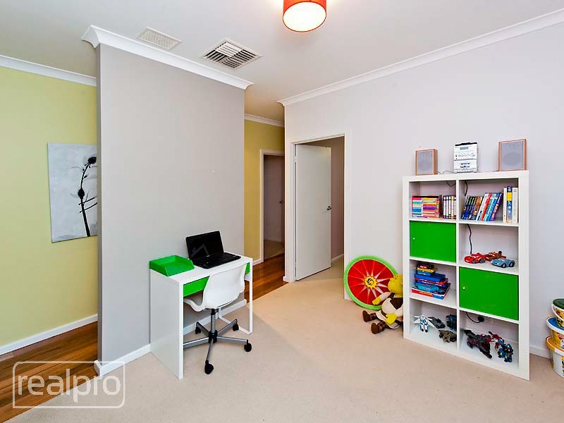 54 Parsons Avenue, Manning WA 6152