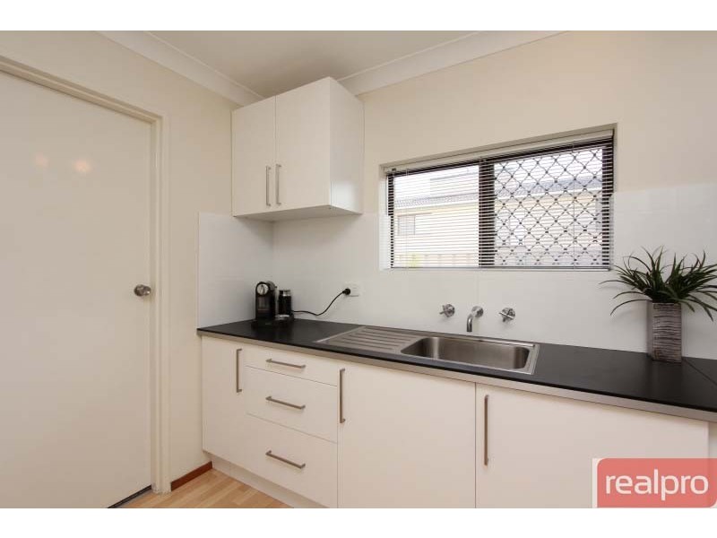 3/79 Clydesdale Street, Como WA 6152