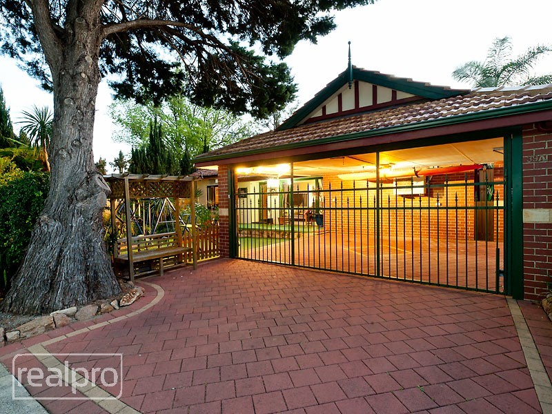 39A Bickley Crescent, Manning WA 6152