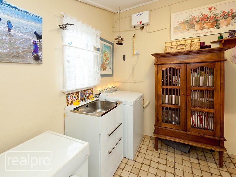 39A Bickley Crescent, Manning WA 6152