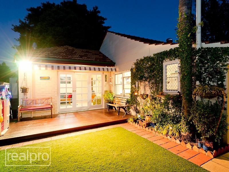 39A Bickley Crescent, Manning WA 6152