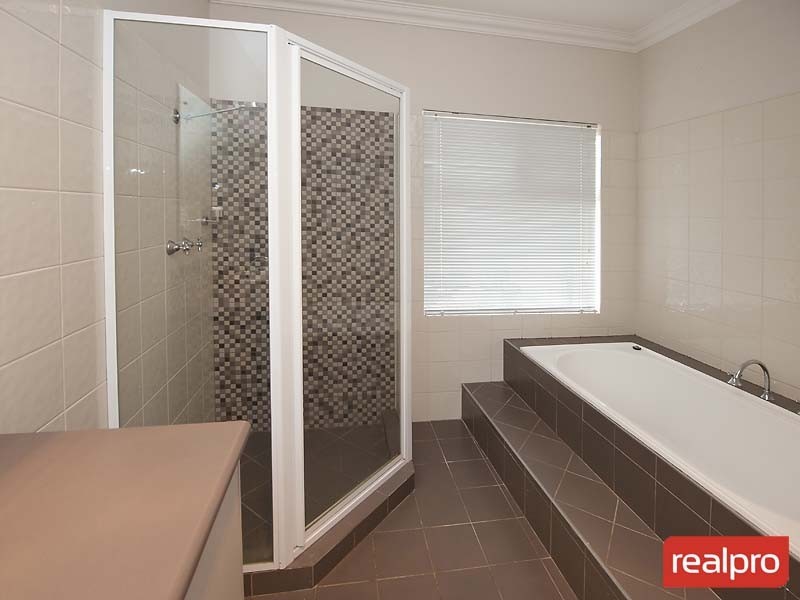 28 Pether Road, Manning WA 6152