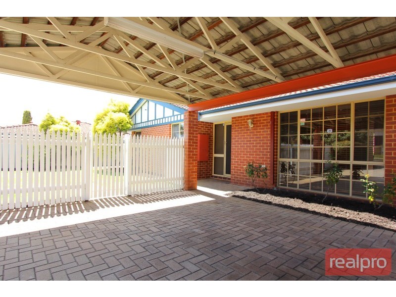 95 Beasley Road, Leeming WA 6149