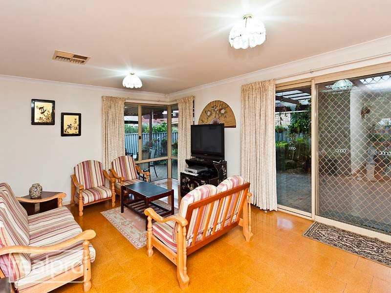 23 Goss Avenue, Manning WA 6152