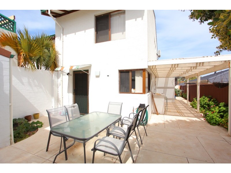 1/256 Labouchere Road, Como WA 6152