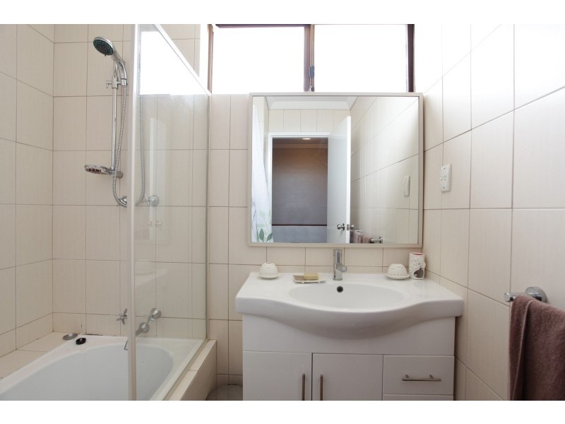 1/256 Labouchere Road, Como WA 6152