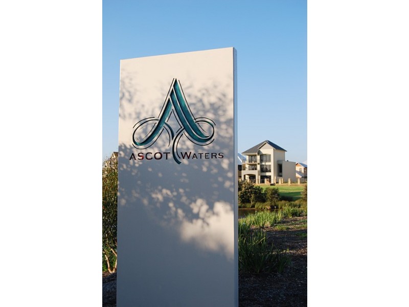 13/10 Marina Drive, Ascot WA 6104