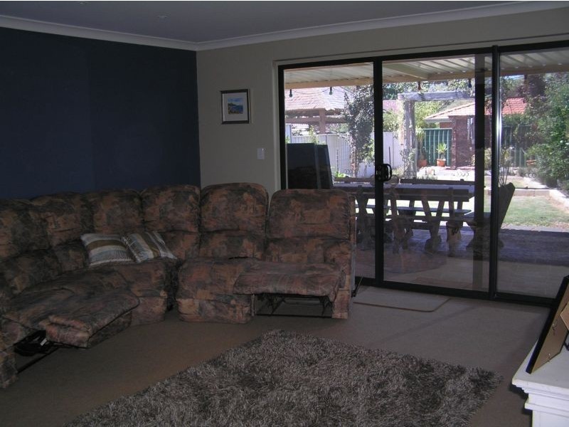 49 Parsons Ave, Manning WA 6152