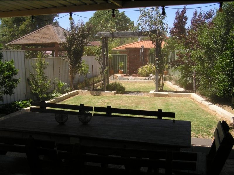 49 Parsons Ave, Manning WA 6152