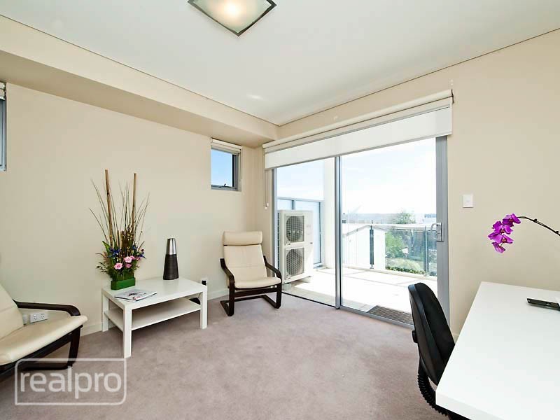 4/31 Mill Point Road, South Perth WA 6151